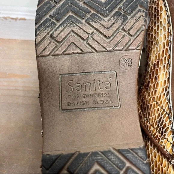 Sanita Tan Snake Skin Embossed Leather Women’s Clogs Rare-Size 38EU, 7.5-8US - Picture 5 of 10